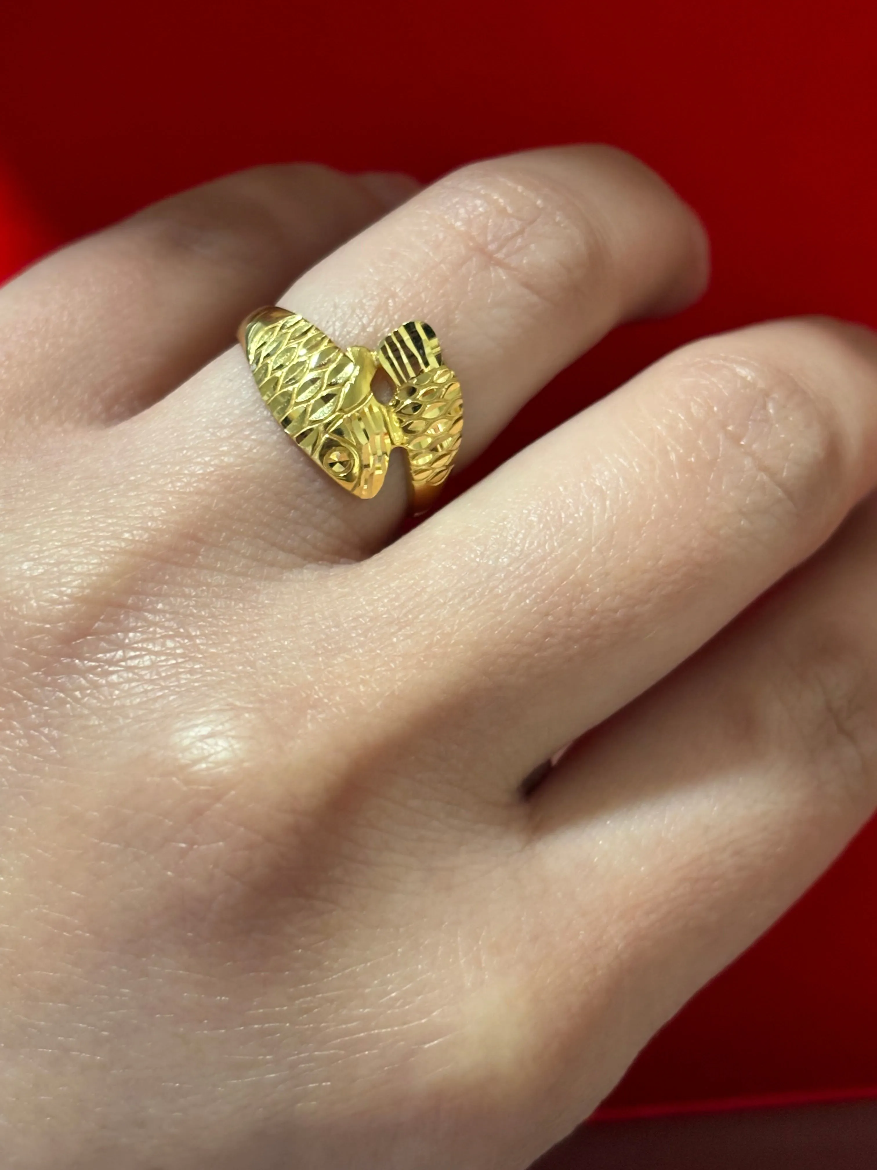 18K Gold Lucky Arrowana Fish Ring