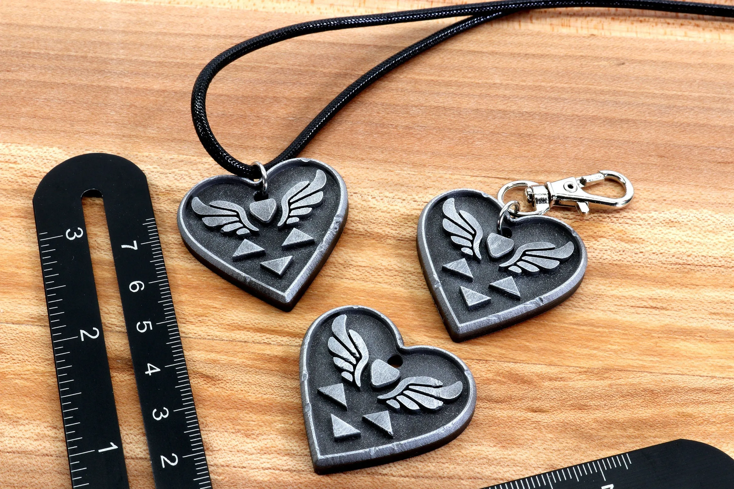 Deltarune Heart Symbol Keychain / Necklace - Deltarune