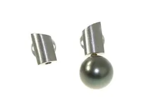 Modern Geometric Platinum Earring