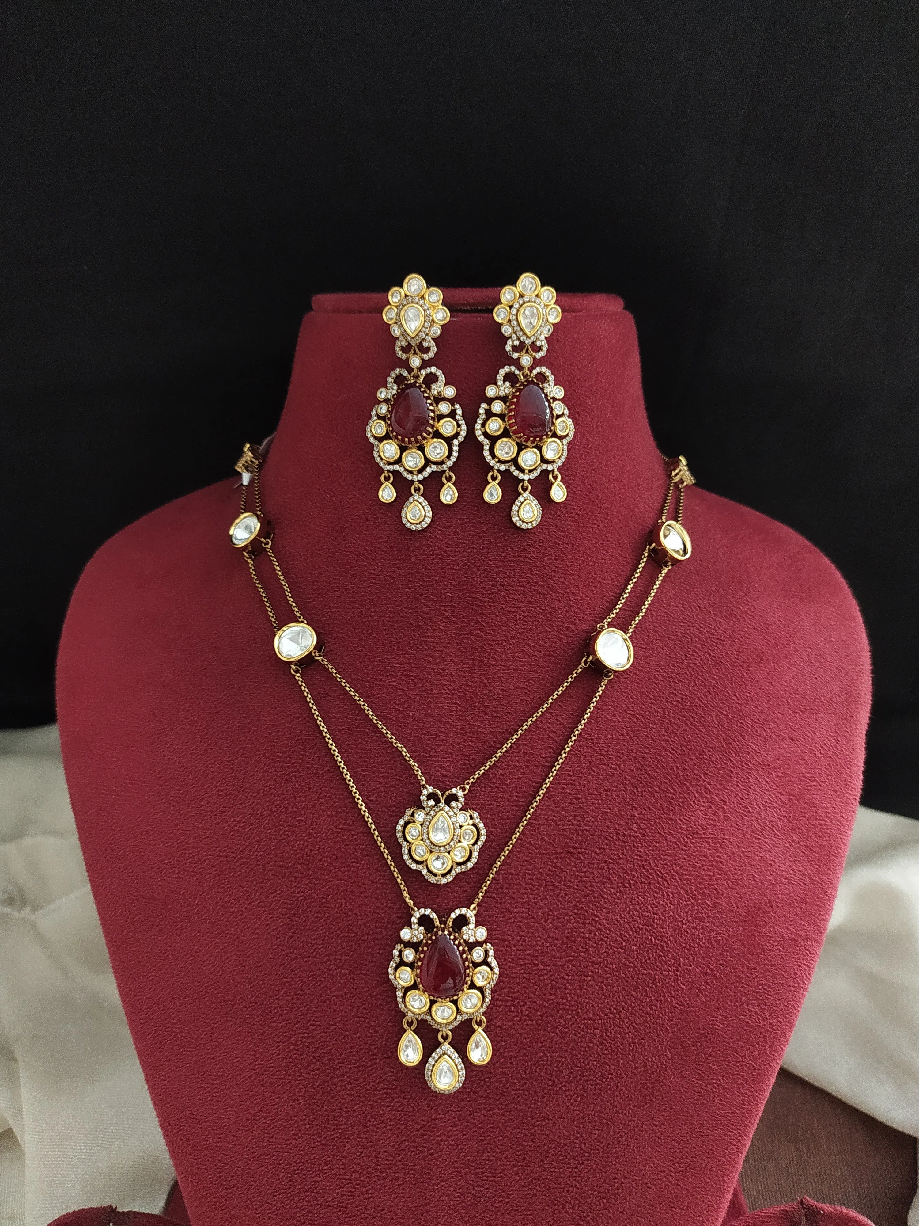 Modern Kundan Necklace Set