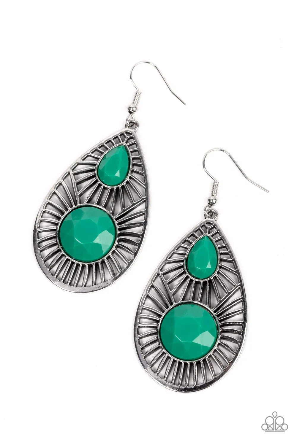 Prima Donna Diva - Green Paparazzi Earrings