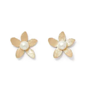 Vita gold flower stud earrings with cultured freshwater pearls